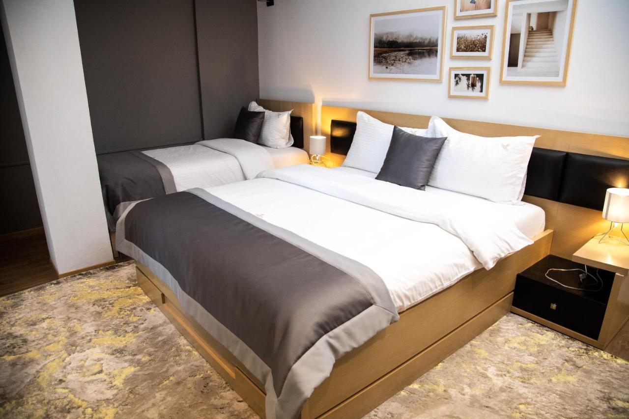 Triss Hotel Tiranë Eksteriør bilde
