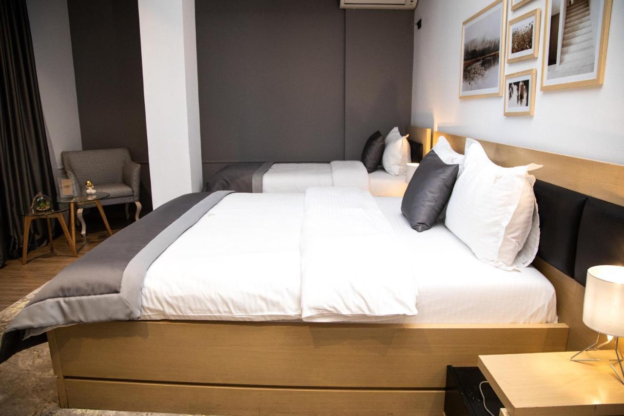 Triss Hotel Tiranë Eksteriør bilde